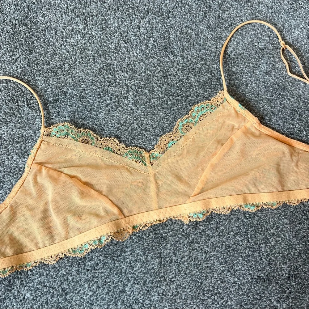 urban outfitters chloe orange lace bralette
